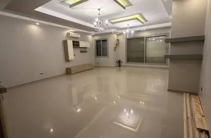 شقة - 2 غرف نوم - 2 حمامات للايجار في كمبوند فيلدج جاردن القطامية - كمبوندات التجمع الخامس - التجمع الخامس - مدينة القاهرة الجديدة - القاهرة