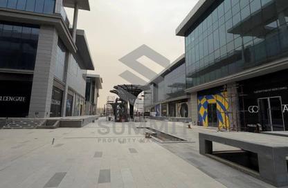 Office Space - Studio - 1 Bathroom for sale in Golden Gate - South Teseen St. - The 5th Settlement - New Cairo City - Cairo Office Space - Studio - 1 Bathroom for sale in Golden Gate - South Teseen St. - The 5th Settlement - New Cairo City - Cairo