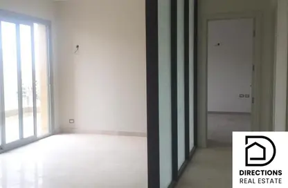 (بنتهاوس  (روف - 3 غرف نوم - 3 حمامات للايجار في ساحة الفيلا - فيفث سكوير - التجمع الخامس - مدينة القاهرة الجديدة - القاهرة