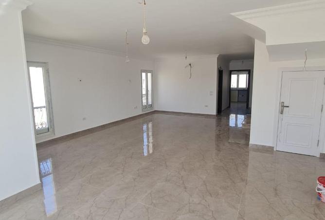 102632092 - Property Image 2