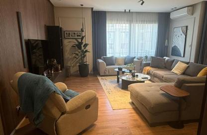 Apartment - 2 Bedrooms - 2 Bathrooms for sale in Palm Hills Village Gate - South Investors Area - New Cairo City - Cairo