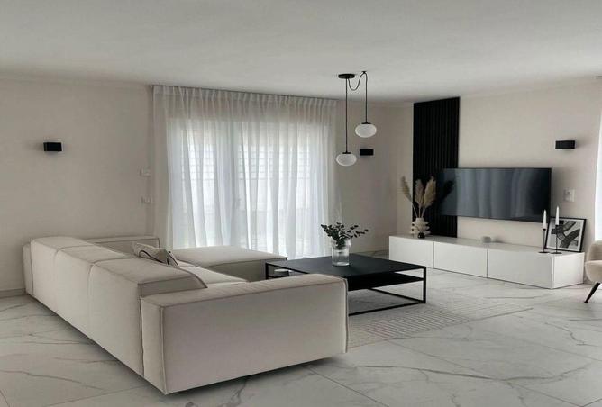 8713097 - Property Image 2