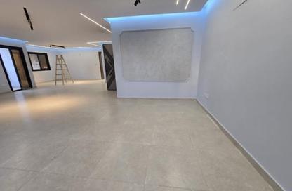 Office Space - Studio - 2 for rent in Zahraa El Maadi - Hay El Maadi - Cairo