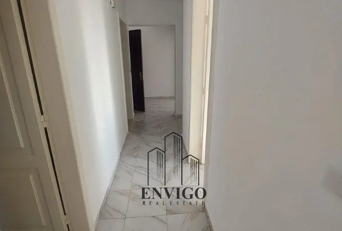 104889342 - Property Image 2