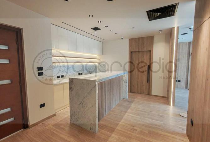 98833252 - Property Image 3