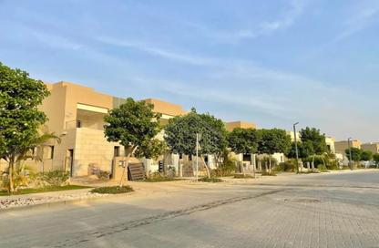 فيلا - 5 - 4 للبيع في ذا كراون - طريق مصر اسكندرية الصحراوي - مدينة 6 أكتوبر - الجيزة