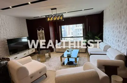 شقة - 3 غرف نوم - 3 حمامات للبيع في B8 - مدينتي - القاهرة