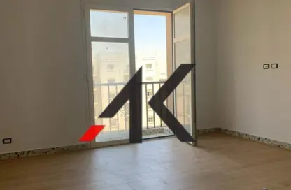 Apartment - 2 Bedrooms - 2 Bathrooms for rent in Hyde Park - New Cairo City - Cairo