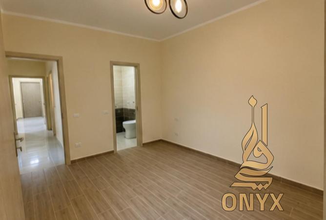 102080170 - Property Image 3