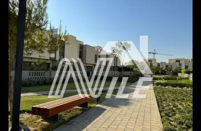 تاون هاوس - 4 غرف نوم - 5 حمامات للبيع في كمبوند البروج - كمبوندات الشروق - مدينة الشروق - القاهرة