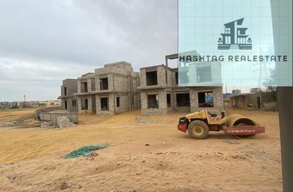 Villa - 5 Bedrooms - 4 Bathrooms for sale in Boulevard Road - Green Belt - 6 October City - Giza Villa - 5 Bedrooms - 4 Bathrooms for sale in Boulevard Road - Green Belt - 6 October City - Giza