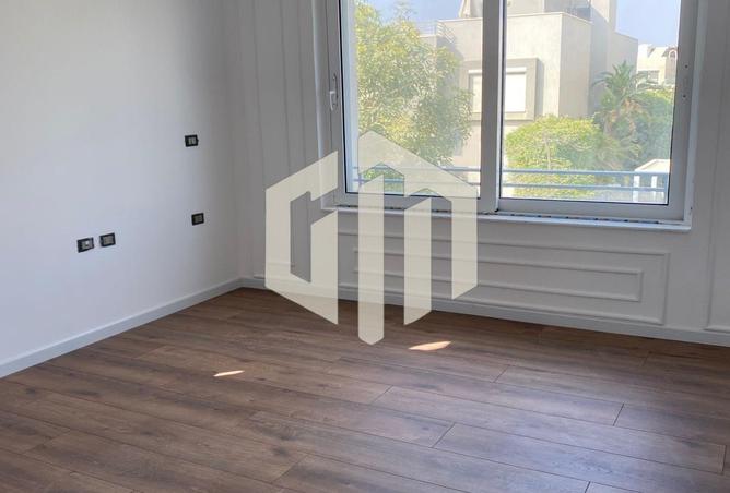 70104948 - Property Image 2