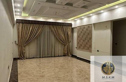 Apartment - 3 Bedrooms - 2 Bathrooms for rent in Hayati Residence - North Investors Area - New Cairo City - Cairo Apartment - 3 Bedrooms - 2 Bathrooms for rent in Hayati Residence - North Investors Area - New Cairo City - Cairo