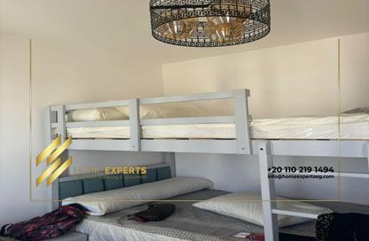 Chalet - 2 Bedrooms - 2 Bathrooms for rent in Mountain View - Ras Al Hekma - North Coast