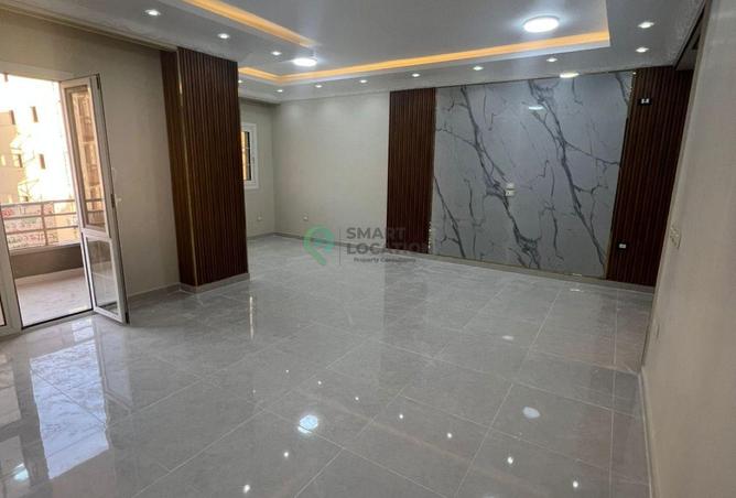 99398765 - Property Image 3