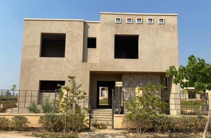 Villa - 4 Bedrooms - 5 Bathrooms for sale in New Giza - Cairo Alexandria Desert Road - 6 October City - Giza