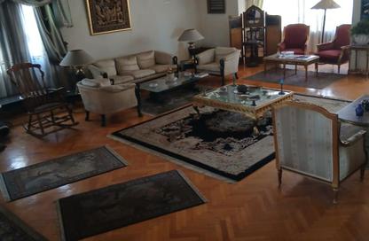 Apartment - 3 Bedrooms - 2 Bathrooms for sale in Al Khalifa El Amir St. - Al Hadiqah Al Dawliyah - 7th District - Nasr City - Cairo