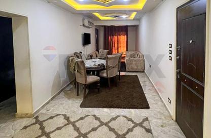 شقة - 3 غرف نوم - 1 حمام للايجار في ميامي - حي اول المنتزة - الاسكندرية
