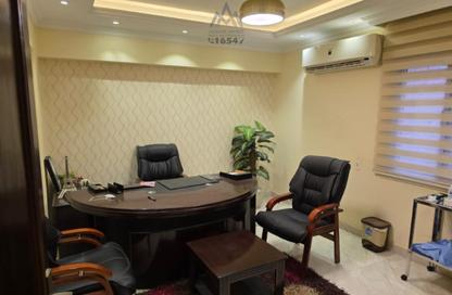 Apartment - 2 Bedrooms - 1 Bathroom for sale in El Khalifa El Maamoun St. - Roxy - Heliopolis - Masr El Gedida - Cairo