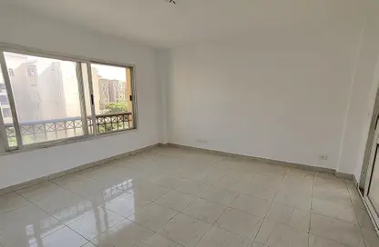 شقة - 3 غرف نوم - 3 حمامات للايجار في مدينتي - القاهرة