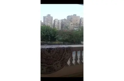 شقة - 3 غرف نوم - 2 حمامات للبيع في شارع محيي الدين عبد الحميد - المنطقة الثامنة - مدينة نصر - القاهرة