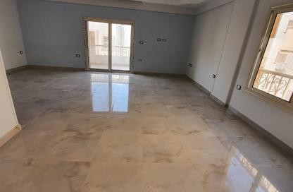 Apartment - 3 - 2 for rent in Ganoob El Acadimia - New Cairo City - Cairo