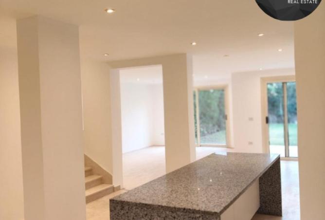 52465347 - Property Image 2