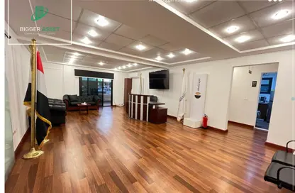 مساحات مكتبية - 4 غرف نوم - 3 حمامات للايجار في شارع 208 - دجلة - حي المعادي - القاهرة