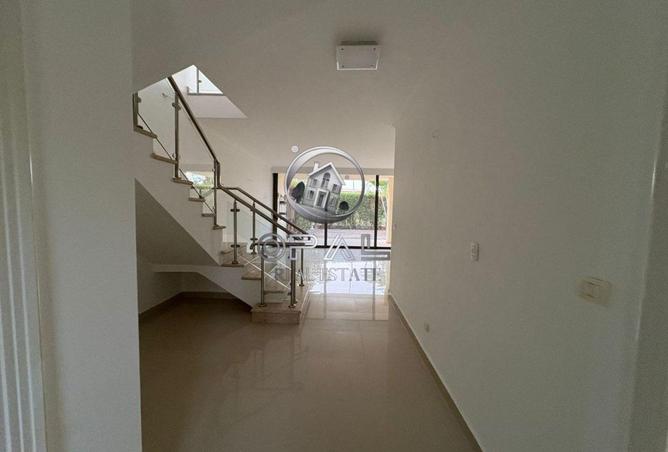 97137031 - Property Image 2