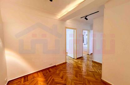 Apartment - 3 Bedrooms - 1 Bathroom for rent in El Shatby - Hay Wasat - Alexandria Apartment - 3 Bedrooms - 1 Bathroom for rent in El Shatby - Hay Wasat - Alexandria