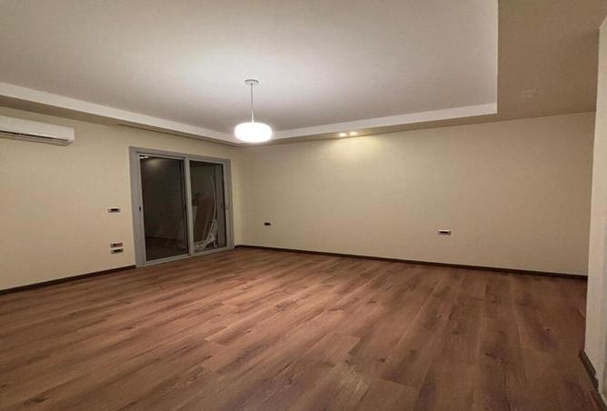 2OgkaA4u7NI - Property Image 3