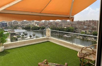 (بنتهاوس  (روف - غرفة نوم - 1 حمام للايجار في شارع ابو الفدا - الزمالك - القاهرة