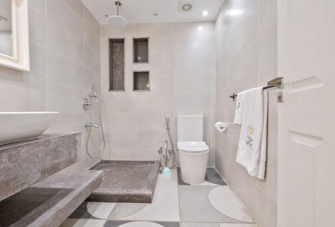 102916396 - Property Image 3