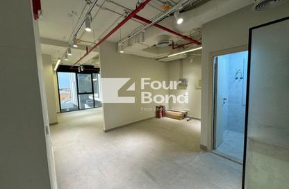 Office Space - Studio - 1 Bathroom for rent in Hyde Park Business District Mall - South Teseen St. - The 5th Settlement - New Cairo City - Cairo