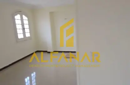 شقة - 3 غرف نوم - 1 حمام للايجار في شارع الجزيرة - المستثمرين الجنوبية - مدينة القاهرة الجديدة - القاهرة