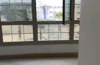 عيادة - غرفة نوم للايجار في محور السادات - التجمع الاول - مدينة القاهرة الجديدة - القاهرة