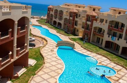 Chalet - 3 Bedrooms - 3 Bathrooms for sale in Lasirena Palm Beach - Al Ain Al Sokhna - Suez