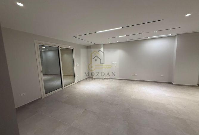 100923417 - Property Image 3