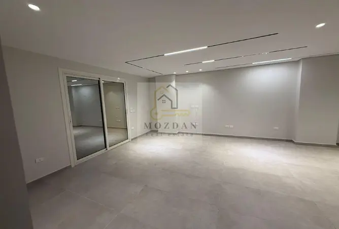 100923417 - Property Image 3