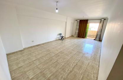 Apartment - 3 Bedrooms - 1 Bathroom for sale in Al Shaheed Galal El Desouky St. - Waboor Elmayah - Hay Wasat - Alexandria