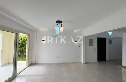 Apartment - 2 Bedrooms - 1 Bathroom for sale in Stone Residence - 5th Settlement Compounds - The 5th Settlement - New Cairo City - Cairo