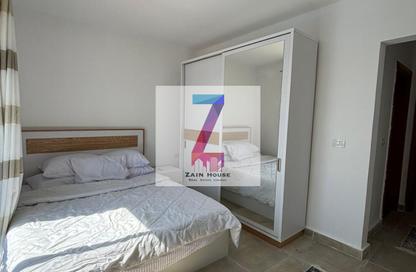 Chalet - 2 Bedrooms - 2 Bathrooms for rent in Mountain View - Ras Al Hekma - North Coast