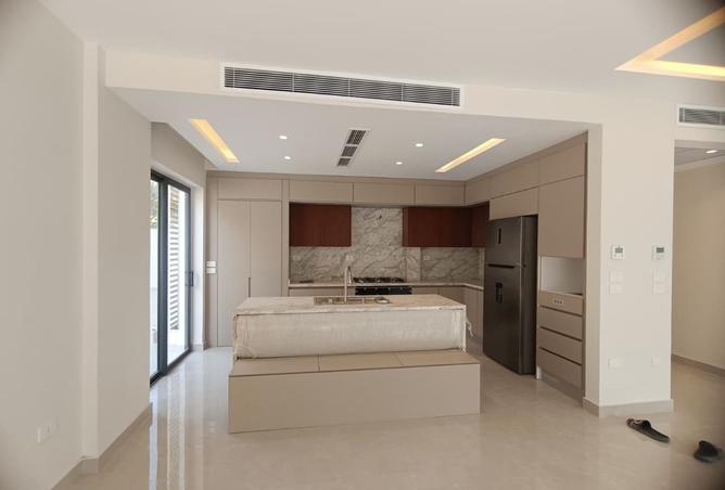 99805632 - Property Image 2