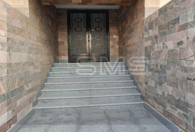 68004003 - Property Image 3