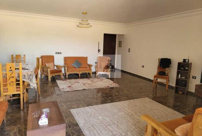 98823312 - Property Image 2