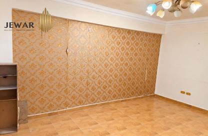 Apartment - 3 - 1 for sale in Al Hilton St. - Smouha - Hay Sharq - Alexandria