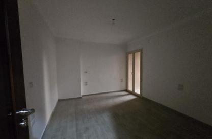 Apartment - 3 Bedrooms - 2 Bathrooms for rent in Zahraa El Maadi - Hay El Maadi - Cairo