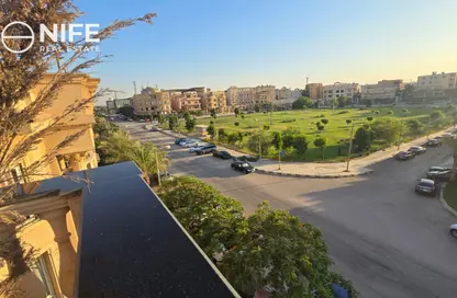 (بنتهاوس  (روف - 4 غرف نوم - 4 حمامات للبيع في حى جنوب الاكايمية - مدينة القاهرة الجديدة - القاهرة