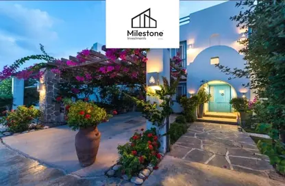 Chalet - 2 Bedrooms - 2 Bathrooms for sale in Mountain View - Ras Al Hekma - North Coast