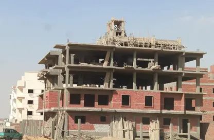 Apartment - 3 Bedrooms - 2 Bathrooms for sale in Bait Alwatan - The 5th Settlement - New Cairo City - Cairo